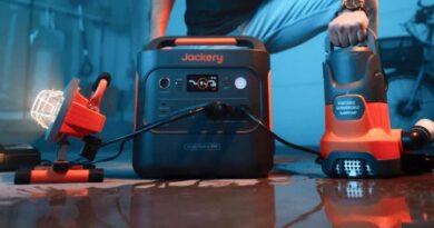 Navigating Brownouts in Canada with the Jackery Solar Generator 2000 v2